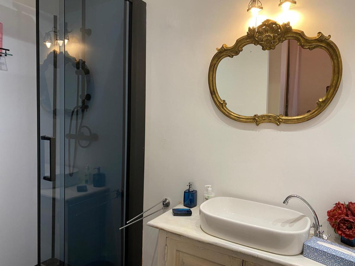 The Pink Studio - Exceptional Location In City Center - Unique & Elegant Namur Exterior foto